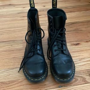 Doc Marten boots 1460